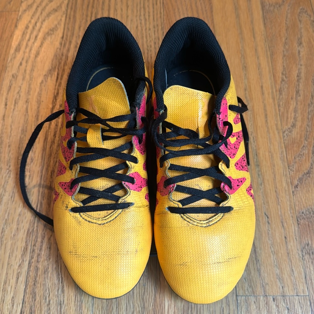 Adidas youth soccer cleats size 3